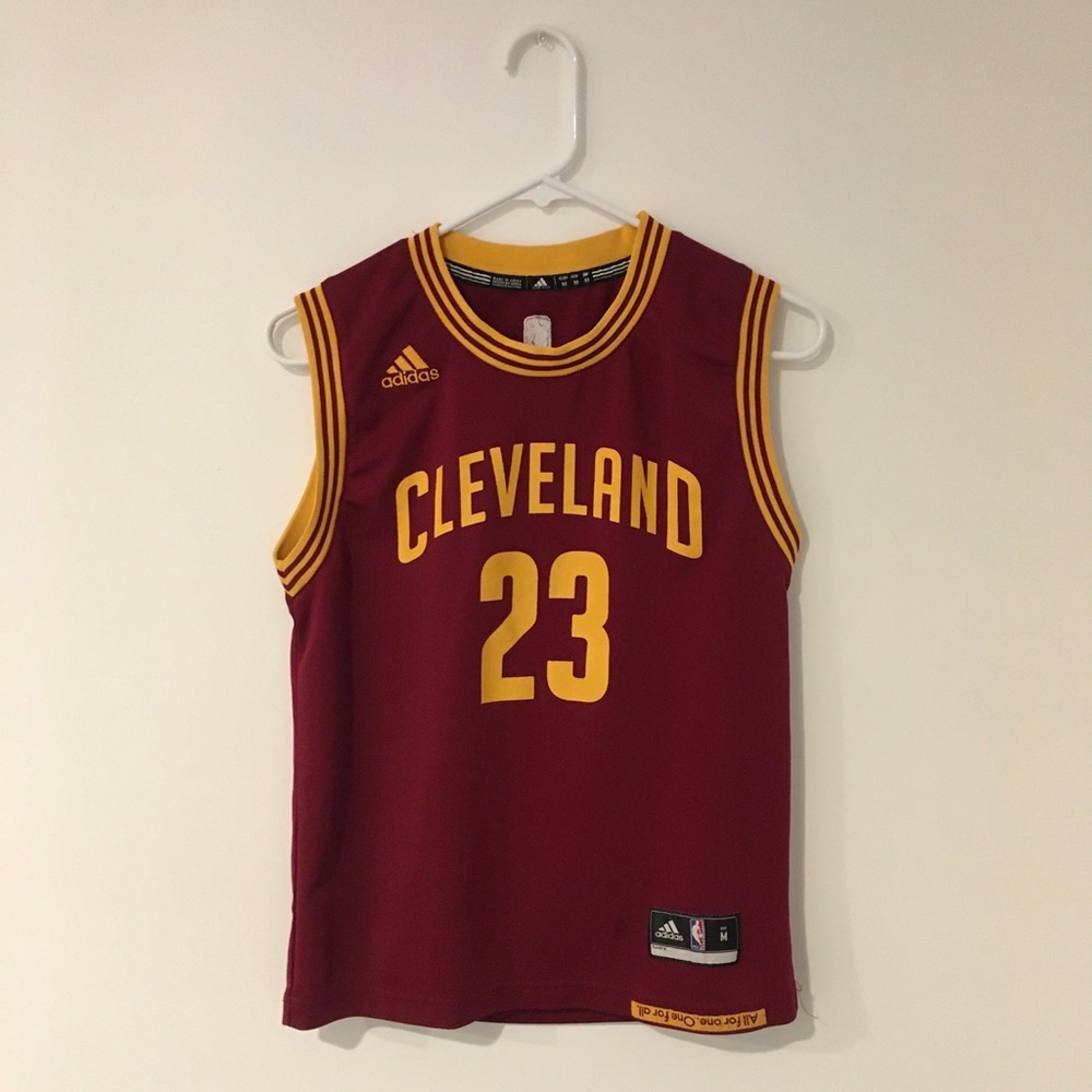 Adidas LeBron James Jersey Size: youth M  (cavs)